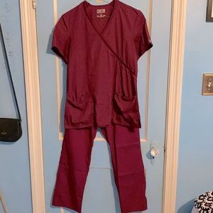 Cherokee scrub set